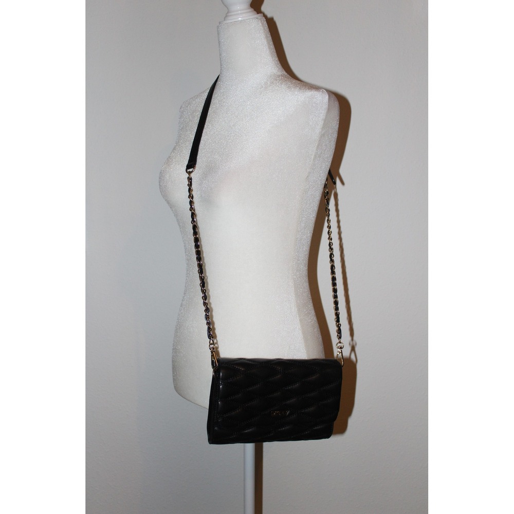 DKNY‎ Black Quilted Lamb Leather Crossbody Bag Gold Chain Strap Clutch Y2K